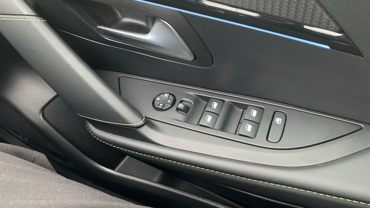 Used Peugeot 208 2021 for sale - 76574273: Photo 22