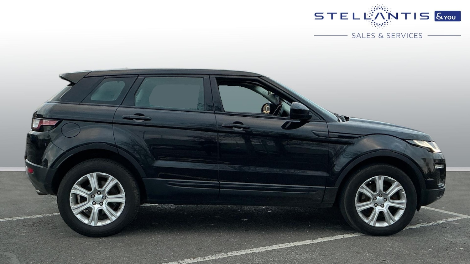 Used Land Rover Range Rover Evoque 2018 for sale - 76914380: Photo 2