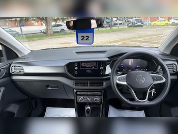 Used Volkswagen T-Cross 2023 for sale - 76123584: Photo 4