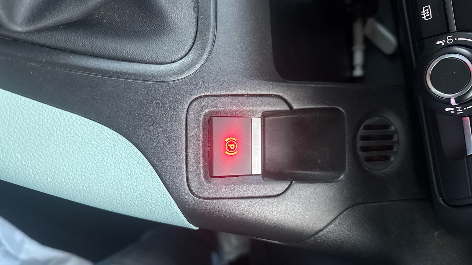 Used Citroen Berlingo 2019 for sale - 76927488: Photo 21