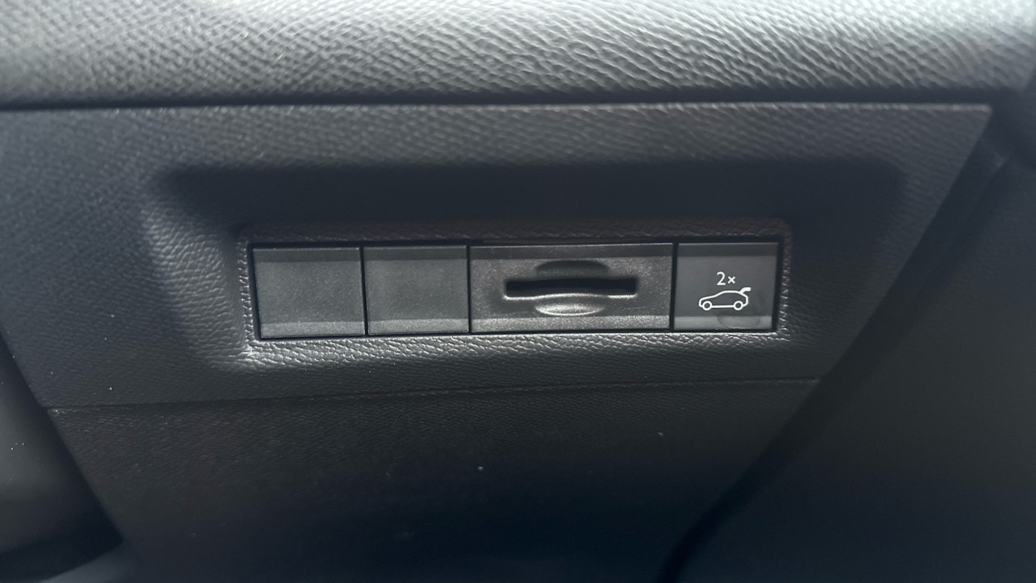 Used Peugeot 408 2025 for sale - 77346171: Photo 39