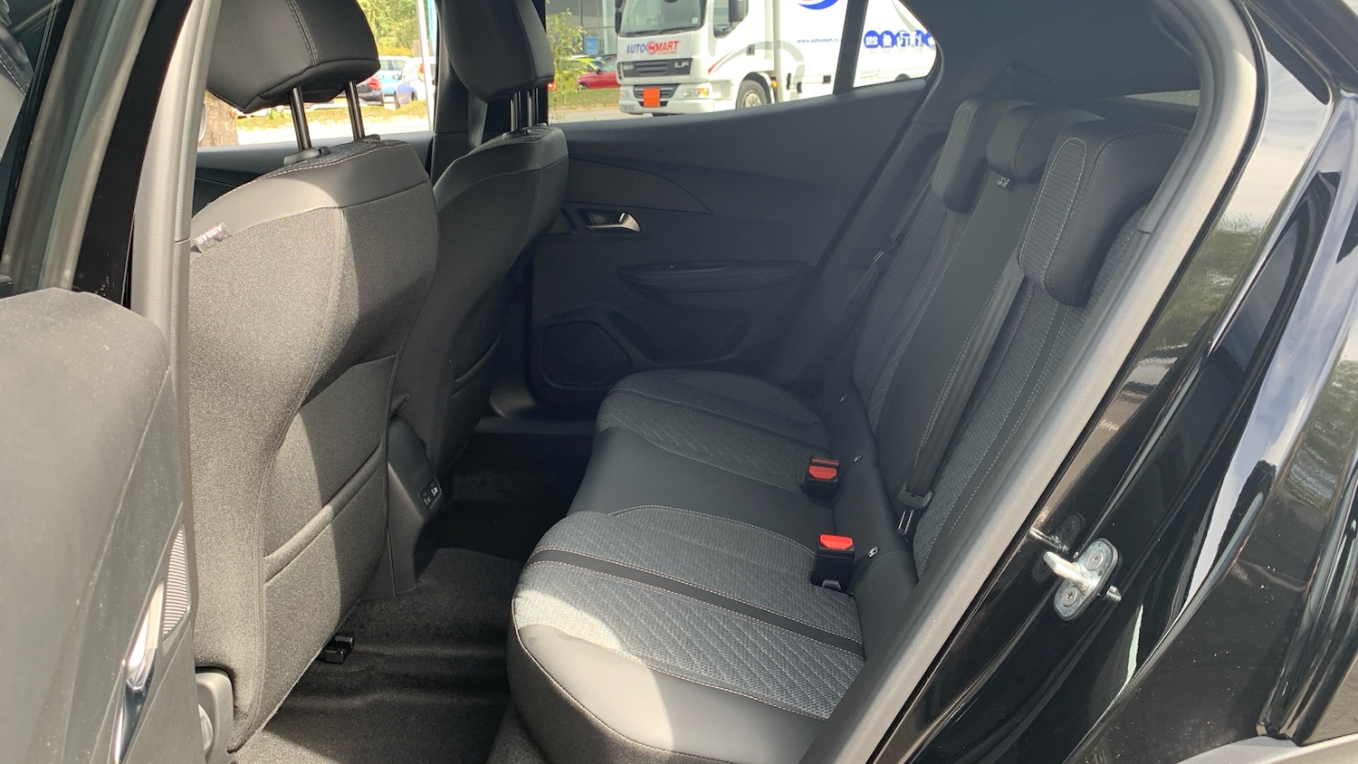 Used Peugeot 2008 2025 for sale - 77057680: Photo 34