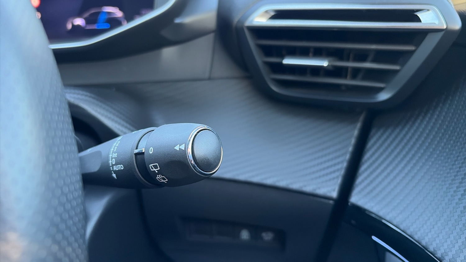 Used Peugeot 208 2024 for sale - 76716098: Photo 28