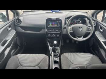Used Renault Clio 2019 for sale - 74612353: Photo