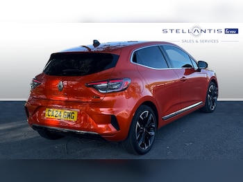 Used Renault Clio 2024 for sale - 76202075: Photo 3