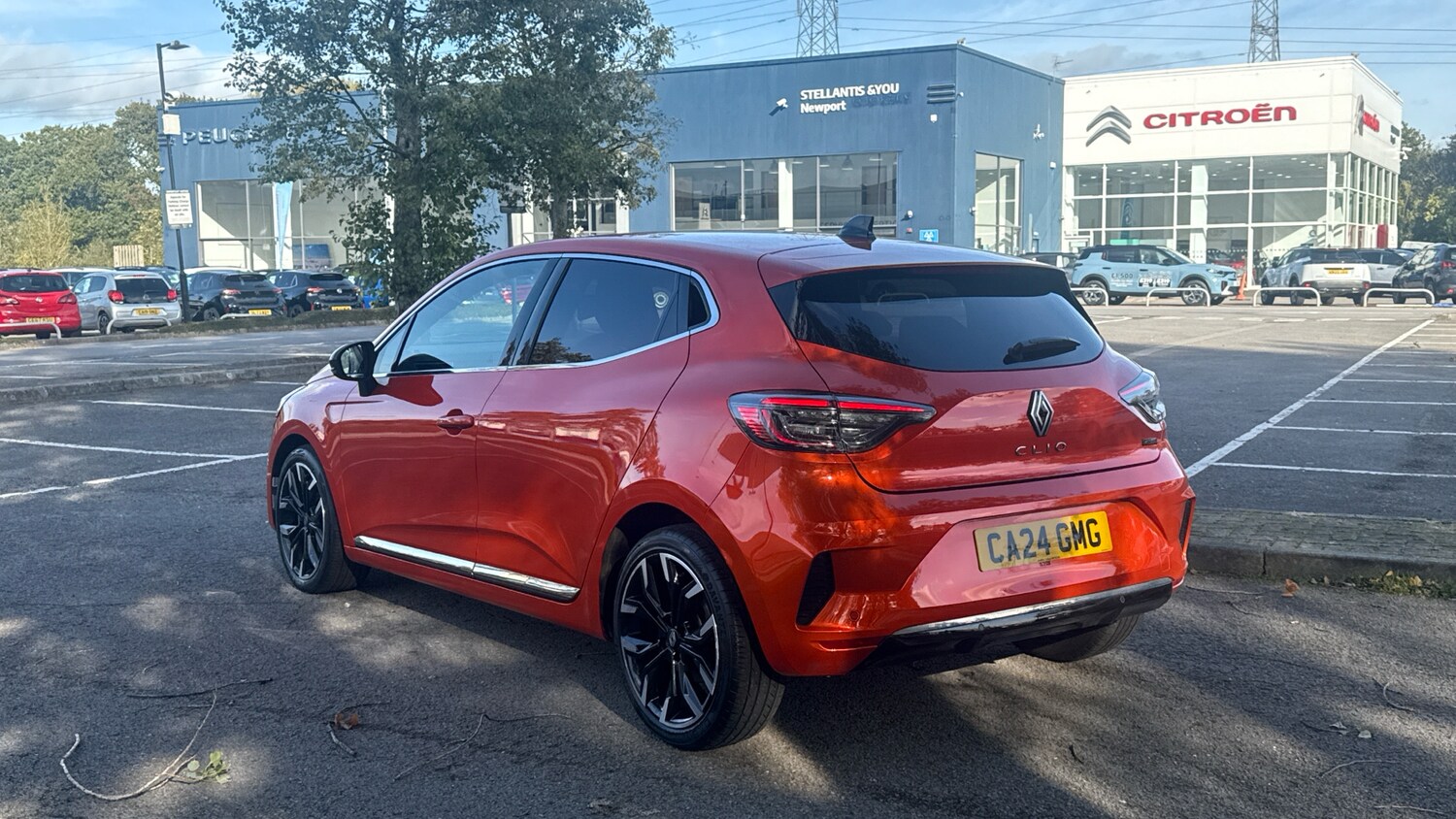 Used Renault Clio 2024 for sale - 76202075: Photo 5