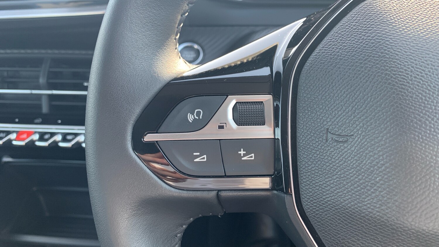 Used Peugeot 208 2024 for sale - 78205966: Photo 23