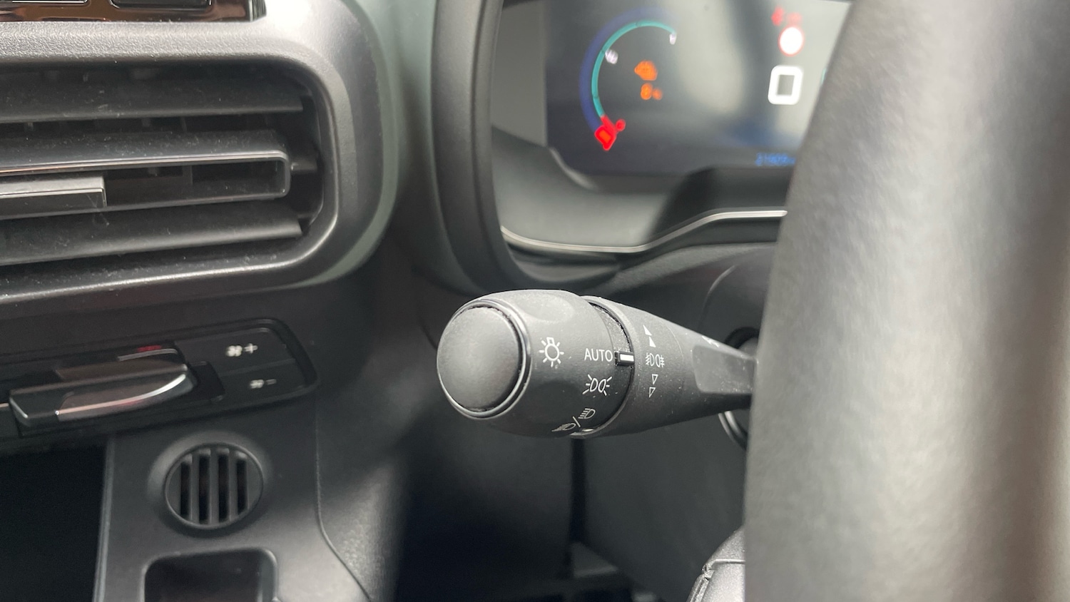 Used Citroen Berlingo 2023 for sale - 76228670: Photo 27