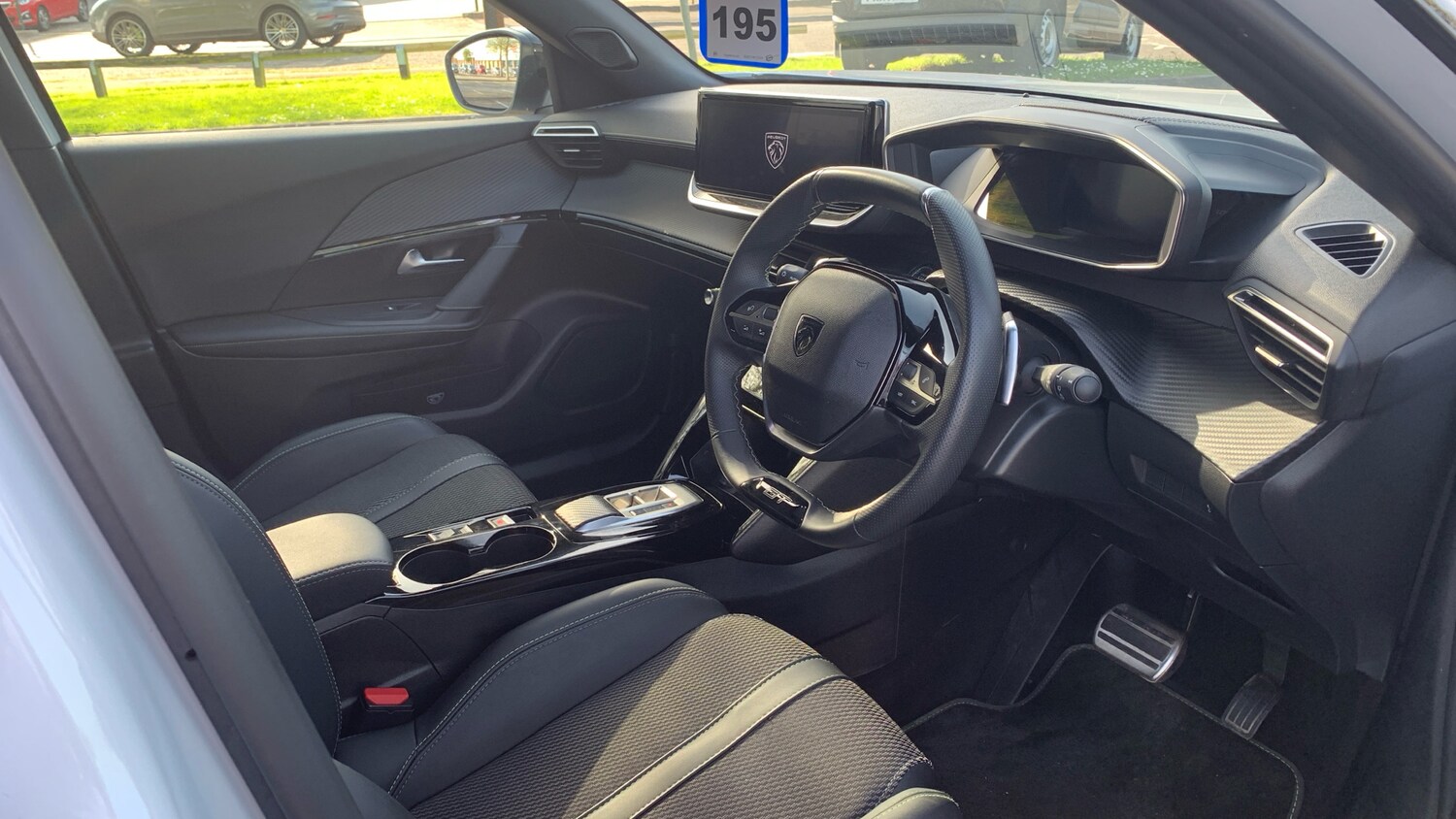 Used Peugeot 2008 2025 for sale - 78206010: Photo 11