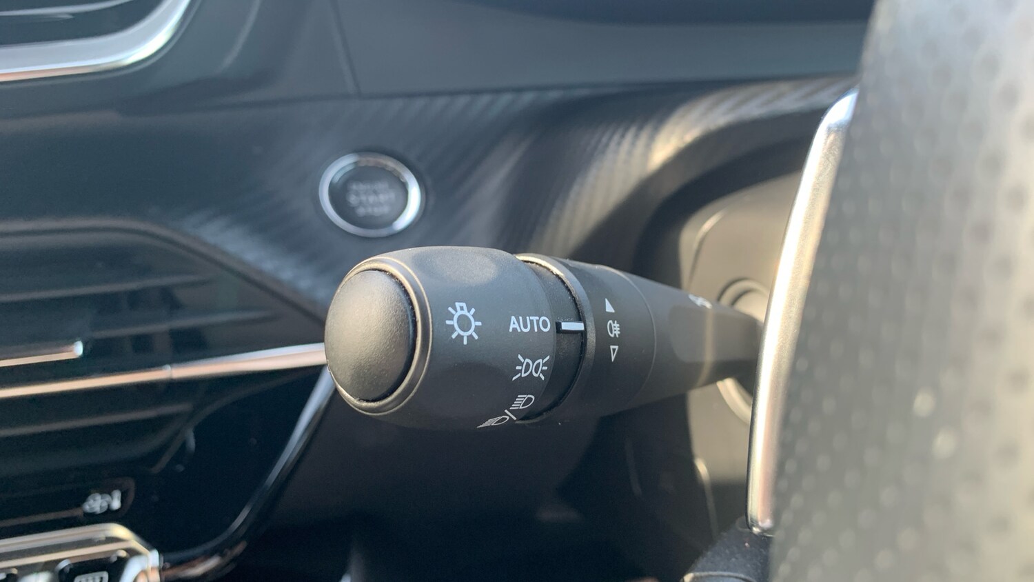 Used Peugeot 2008 2025 for sale - 78206010: Photo 27