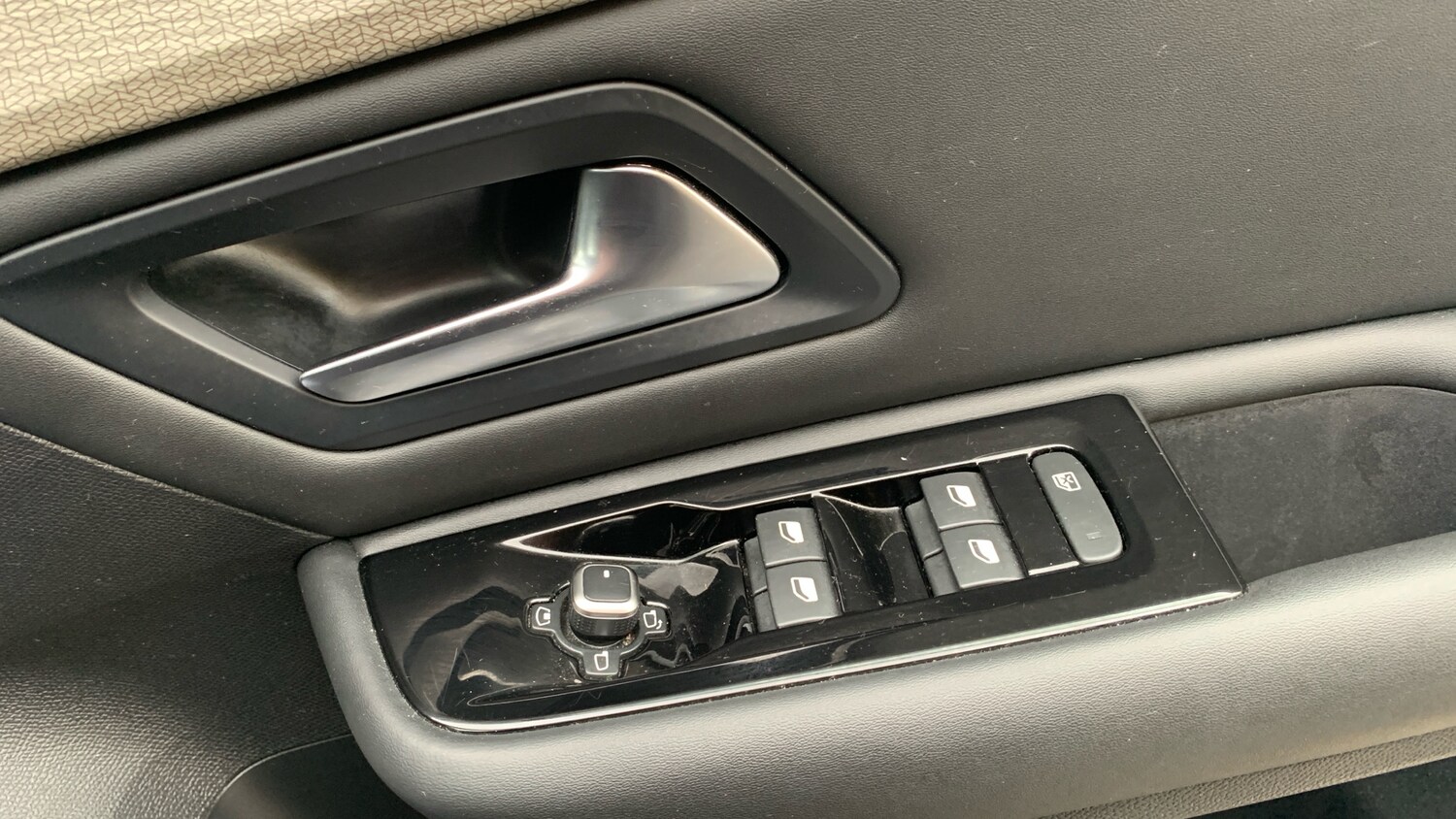 Used Citroen C5 X 2023 for sale - 76419730: Photo 22