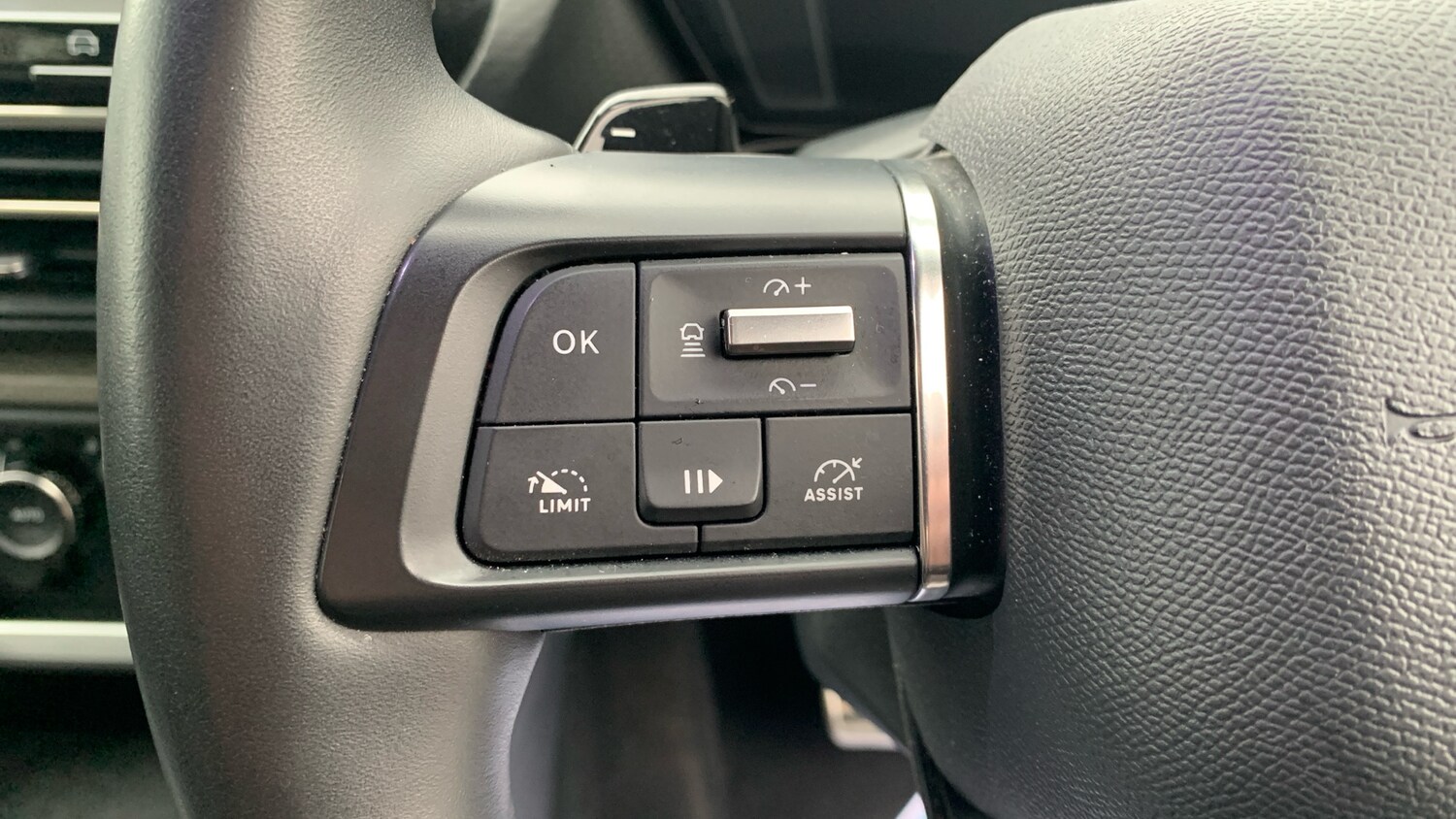 Used Citroen C5 X 2023 for sale - 76419730: Photo 23