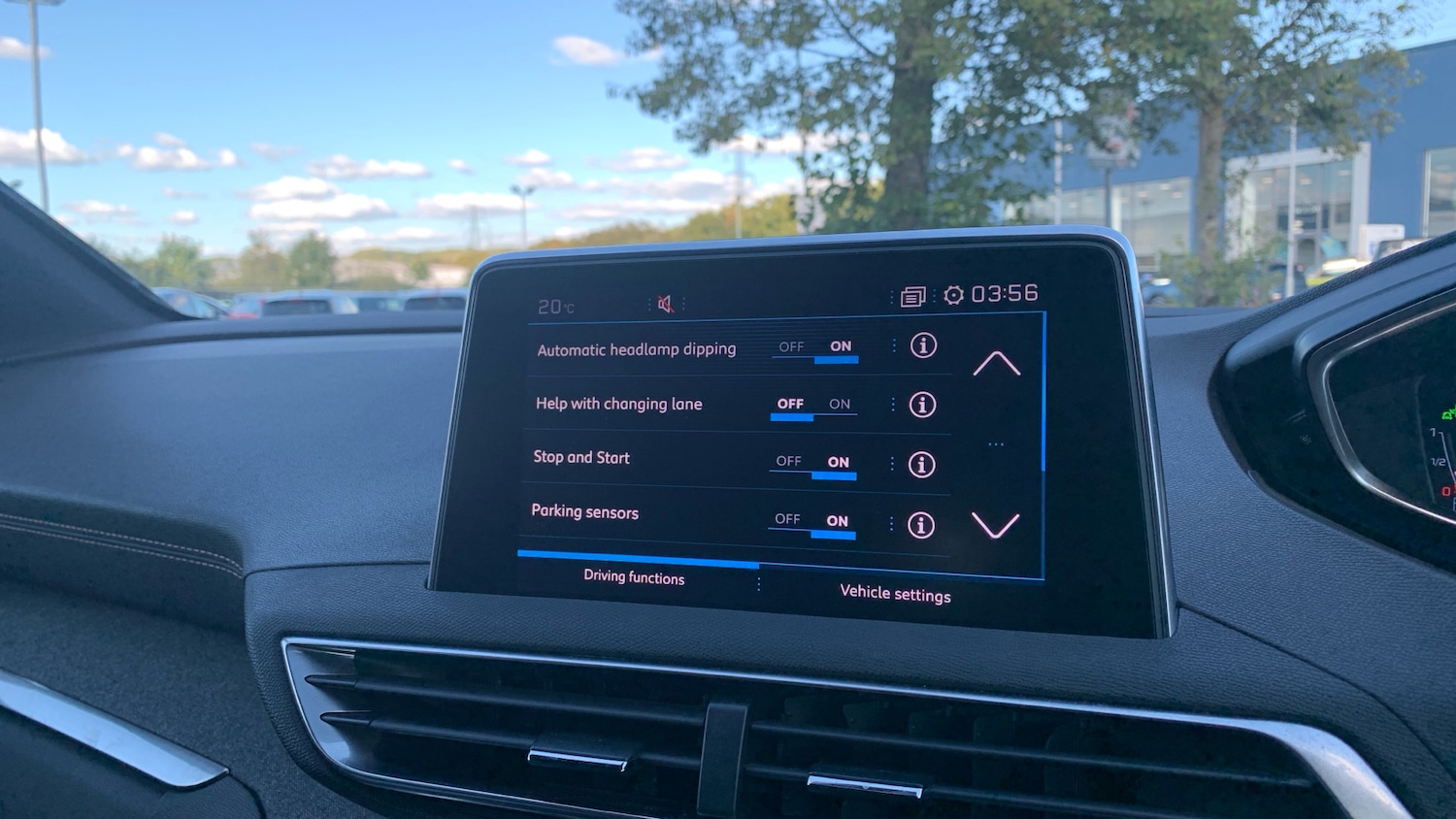 Used Peugeot 3008 2019 for sale - 76308010: Photo 30