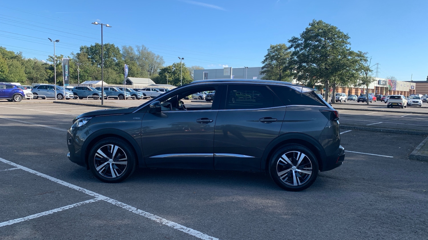 Used Peugeot 3008 2019 for sale - 76308010: Photo 6