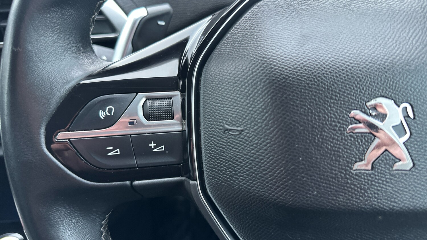 Used Peugeot 3008 2022 for sale - 77697423: Photo 23