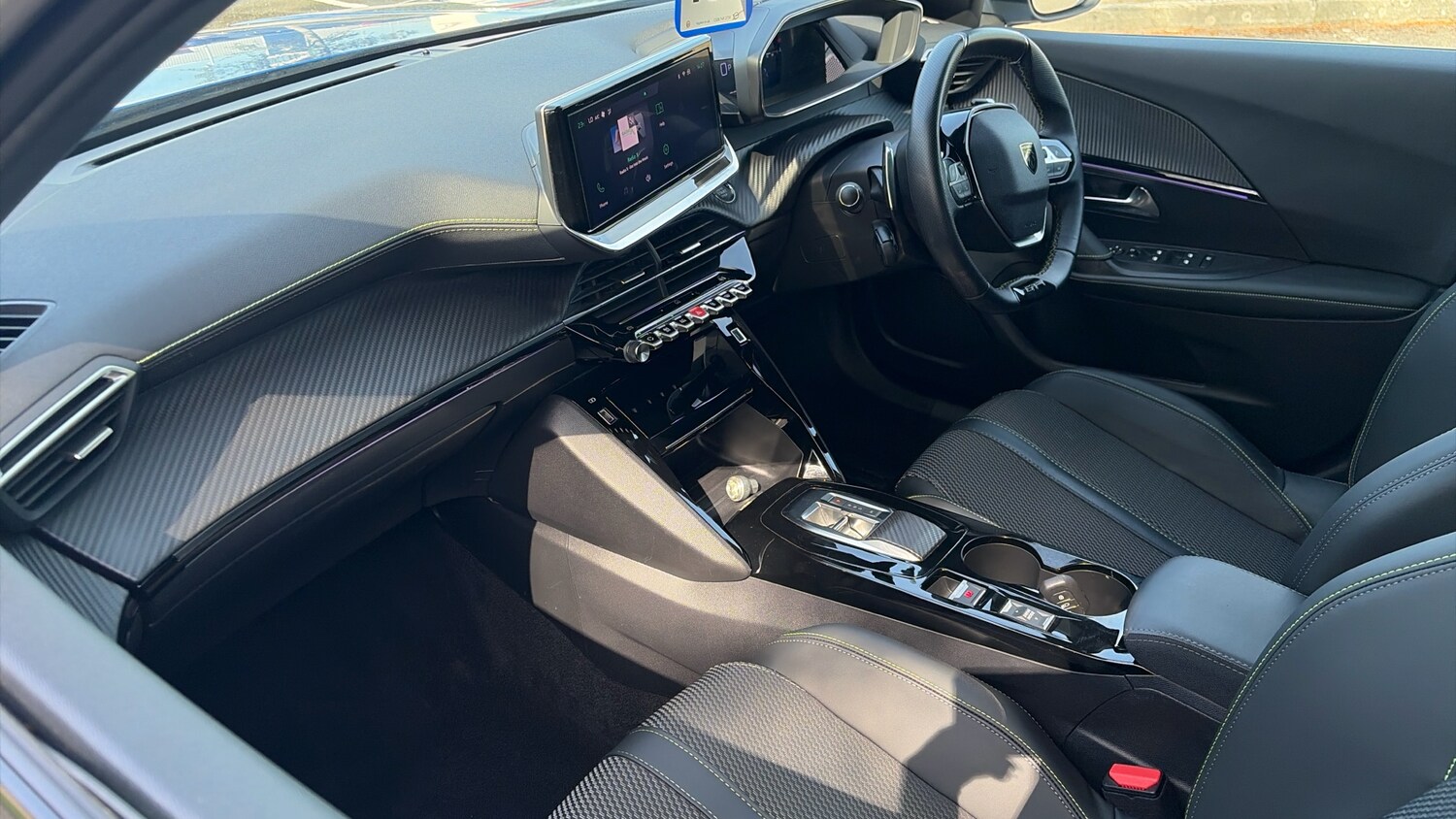 Used Peugeot 2008 2023 for sale - 78186275: Photo 12