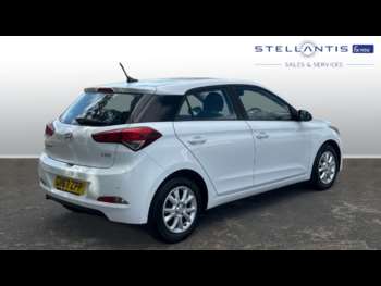 Used Hyundai i20 2017 for sale - 74979426: Photo