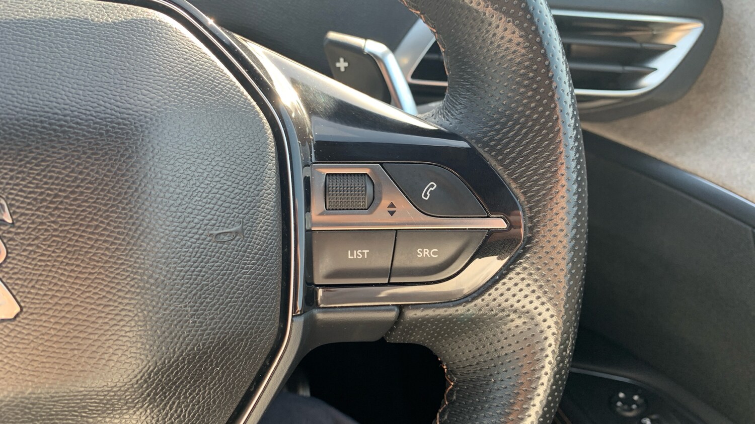 Used Peugeot 3008 2018 for sale - 78206009: Photo 24