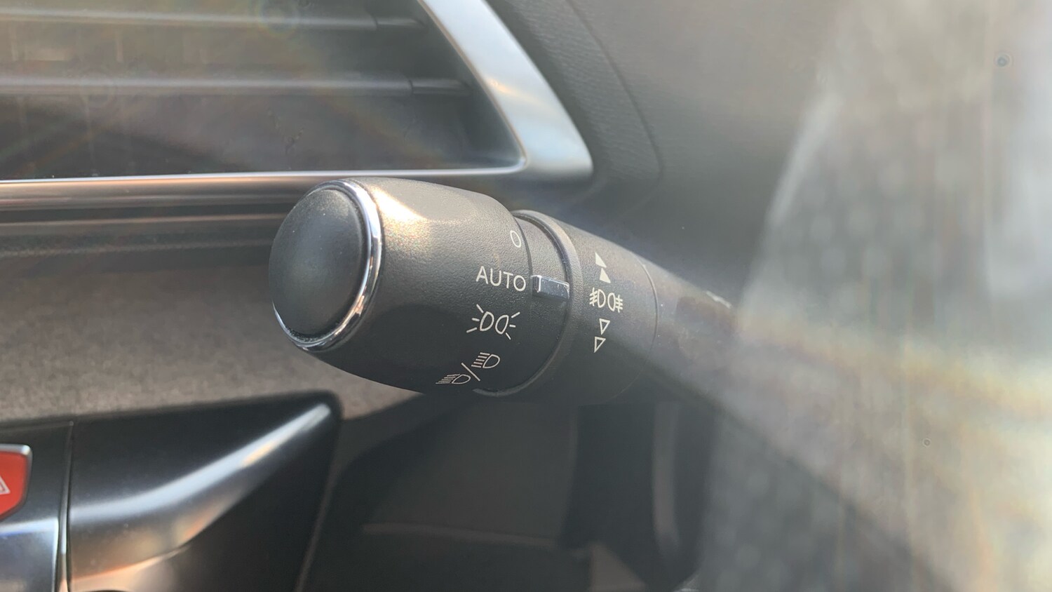 Used Peugeot 3008 2018 for sale - 78206009: Photo 27