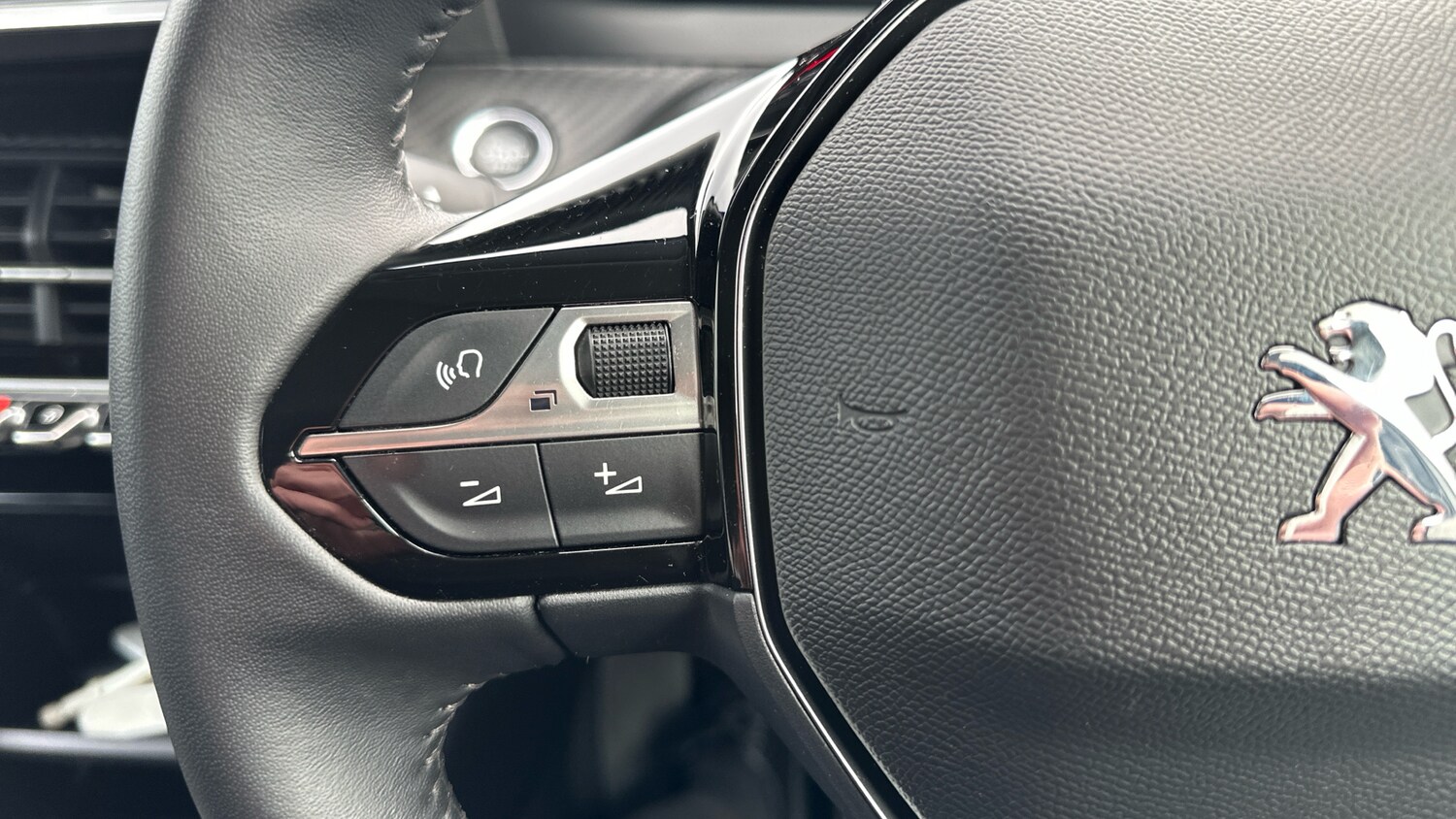 Used Peugeot 208 2023 for sale - 77706007: Photo 23