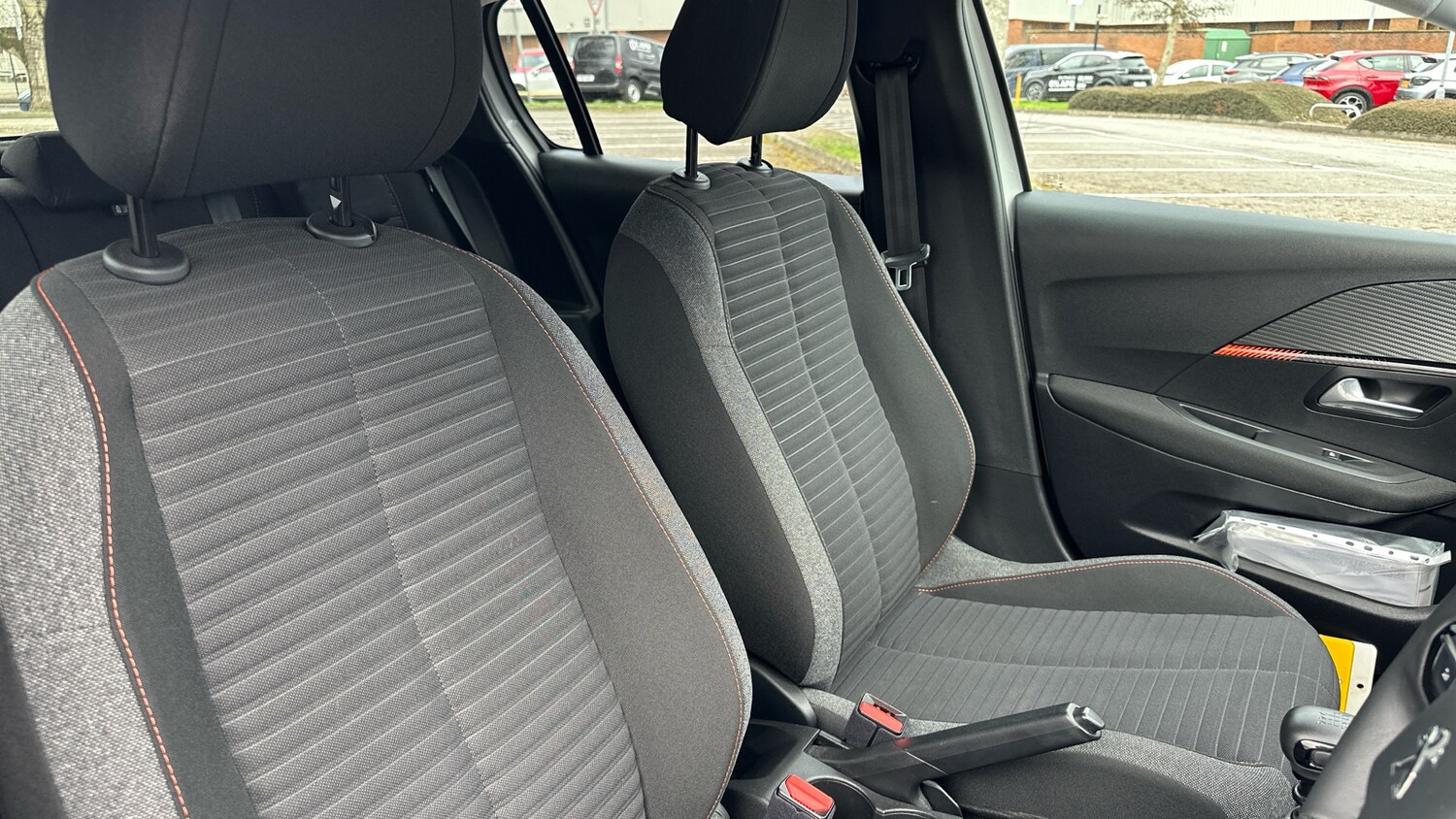 Used Peugeot 208 2023 for sale - 77706007: Photo 41