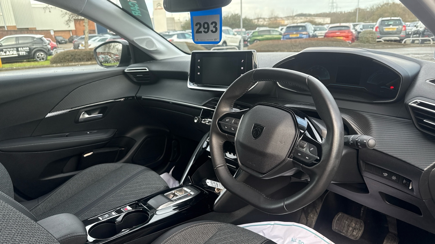 Used Peugeot 208 2024 for sale - 76887951: Photo 11