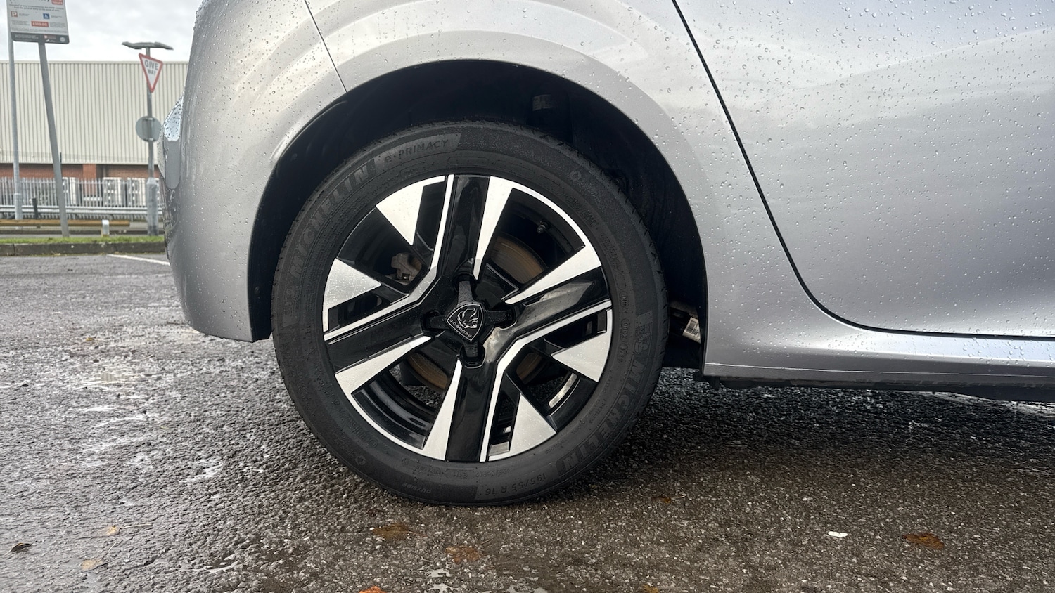 Used Peugeot 208 2024 for sale - 76887951: Photo 15