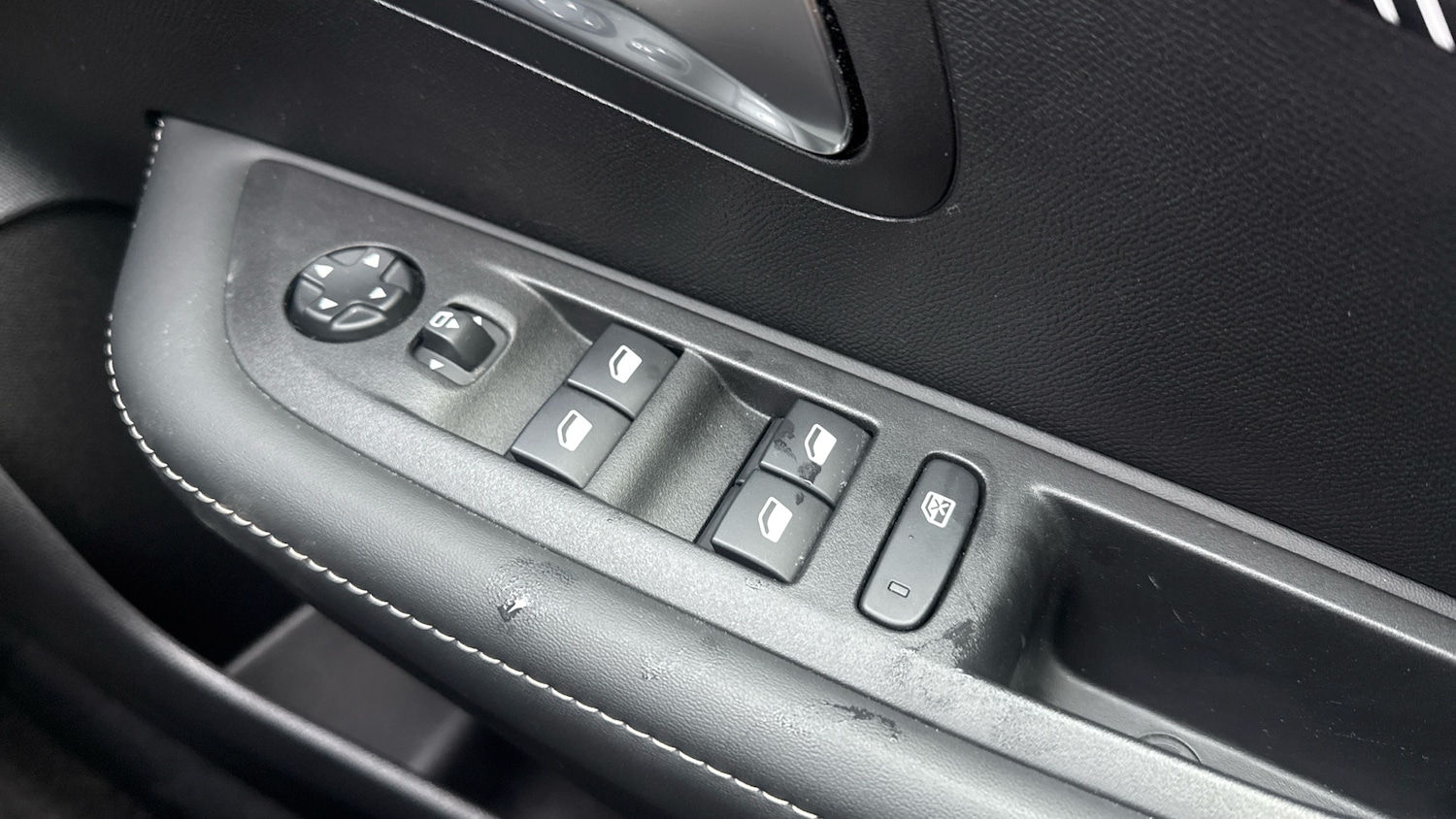 Used Peugeot 208 2024 for sale - 76887951: Photo 22