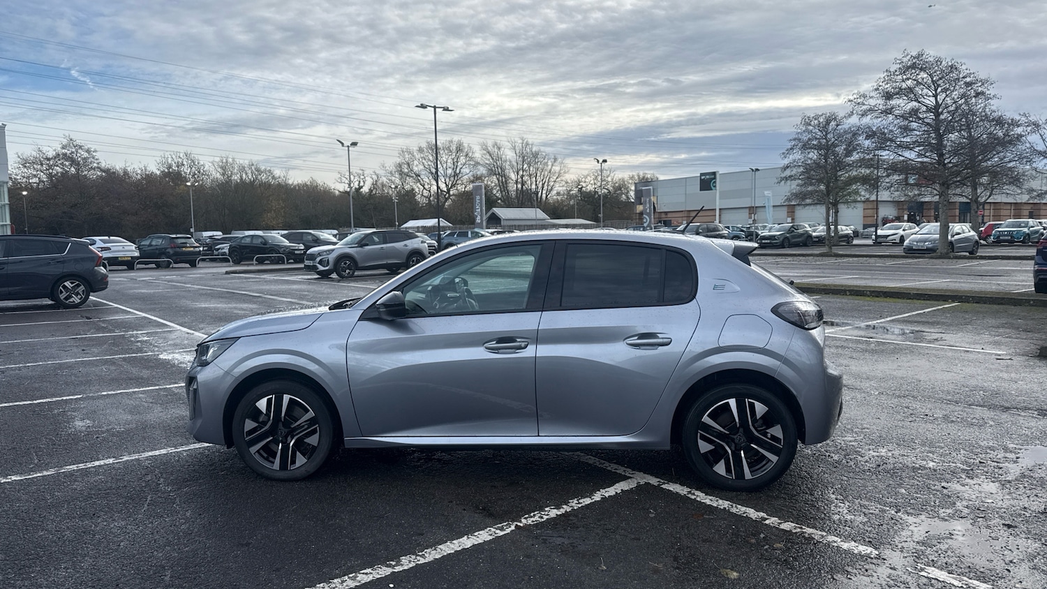 Used Peugeot 208 2024 for sale - 76887951: Photo 6