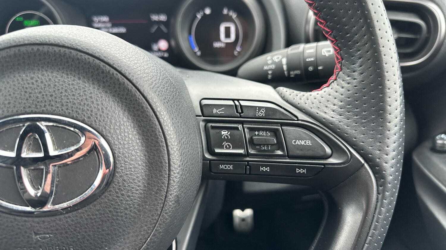 Used Toyota Yaris 2023 for sale - 77511904: Photo 24