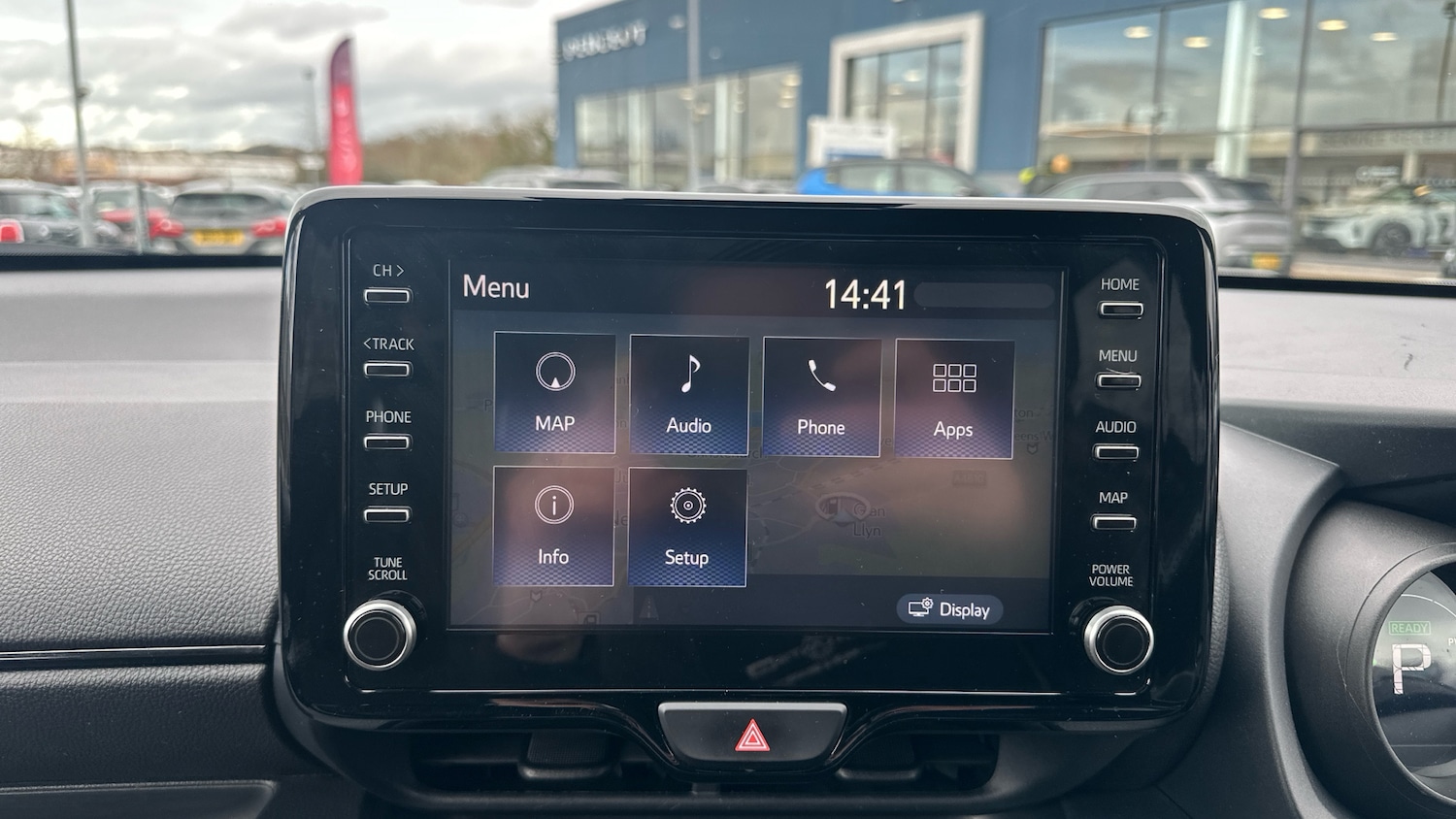 Used Toyota Yaris 2023 for sale - 77511904: Photo 31