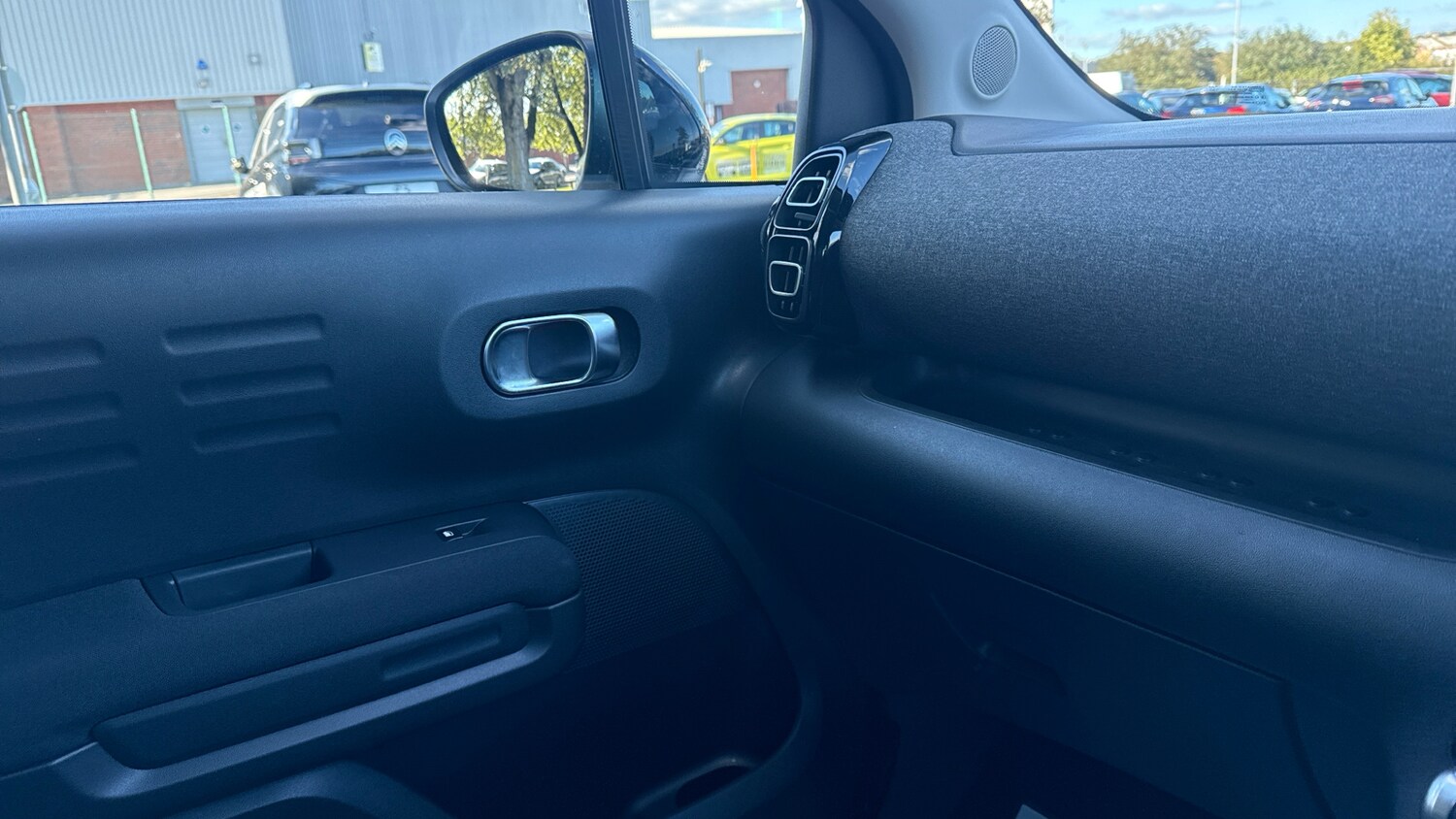 Used Citroen C3 Aircross 2024 for sale - 76073695: Photo 37