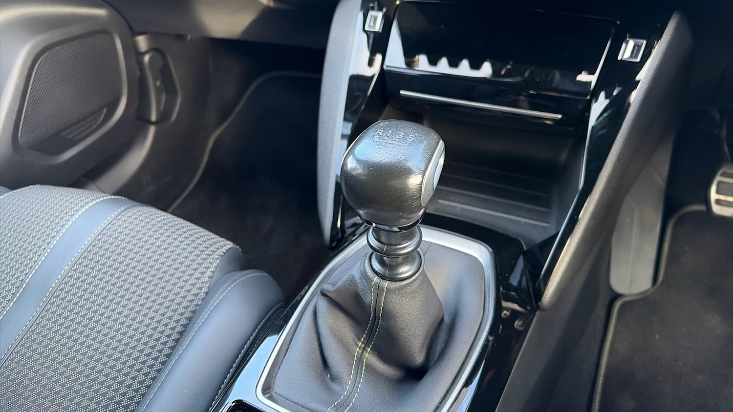 Used Peugeot 2008 2020 for sale - 77121170: Photo 21