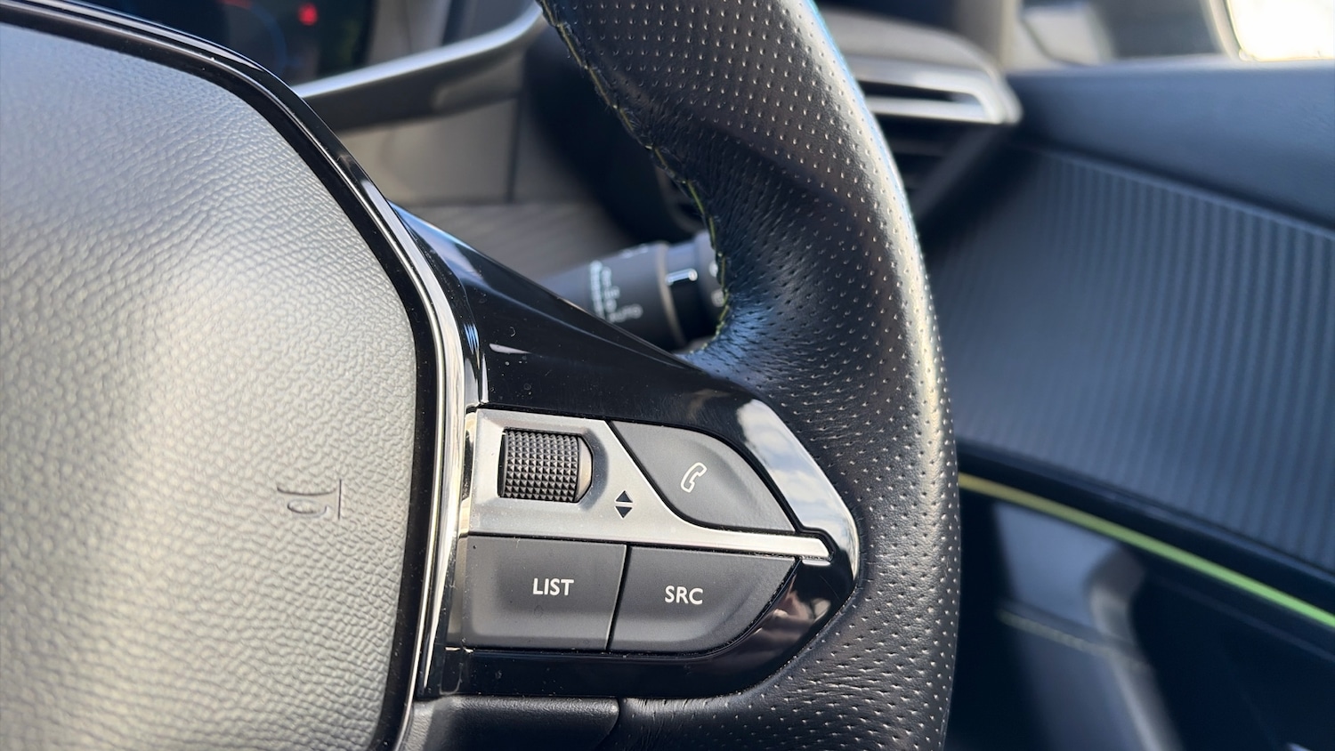 Used Peugeot 2008 2020 for sale - 77121170: Photo 25