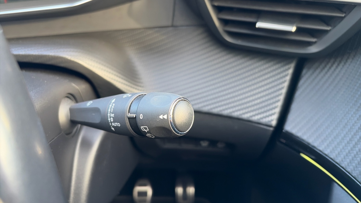 Used Peugeot 2008 2020 for sale - 77121170: Photo 29