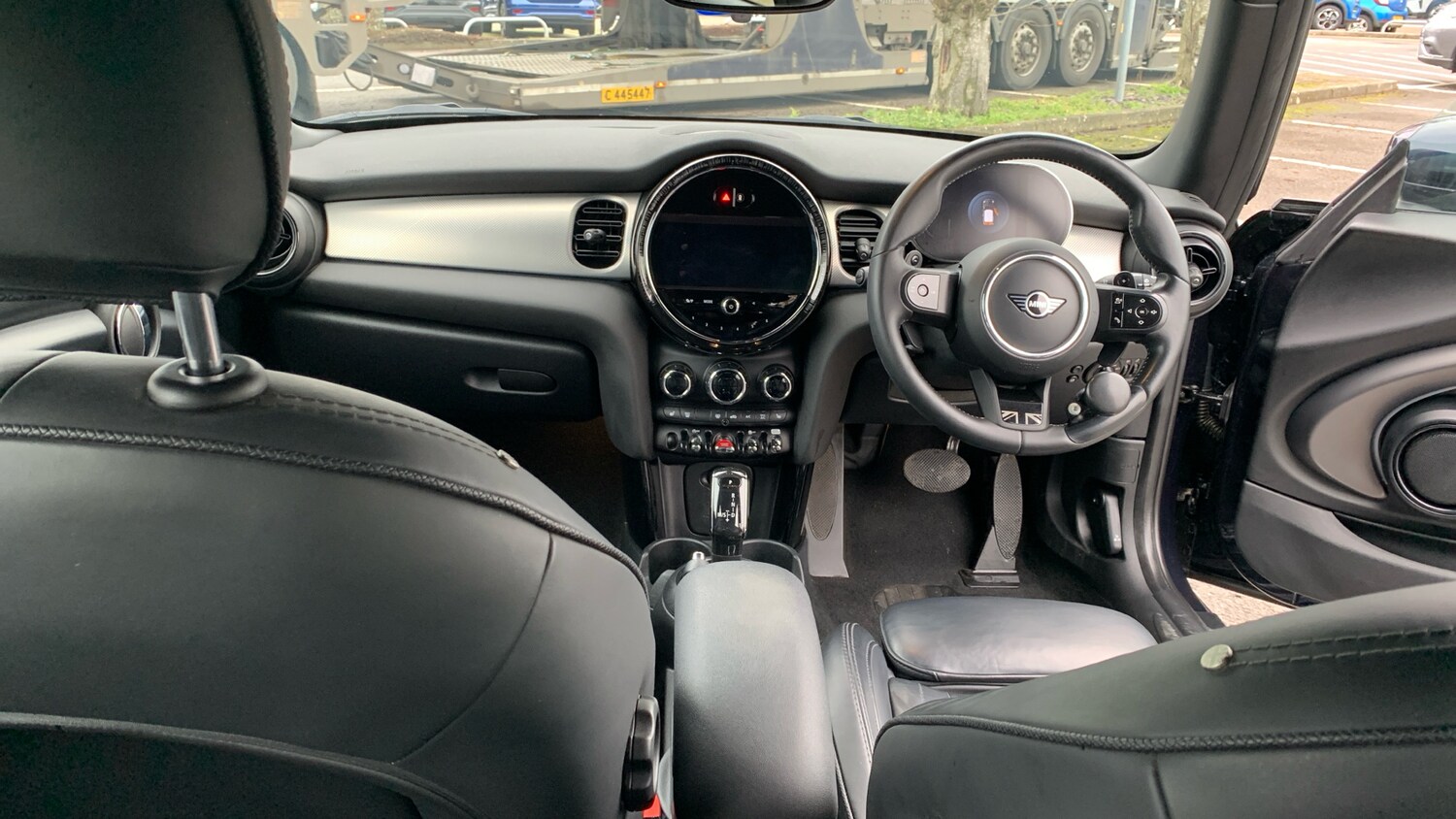 Used MINI Hatch 2022 for sale - 77388312: Photo 4