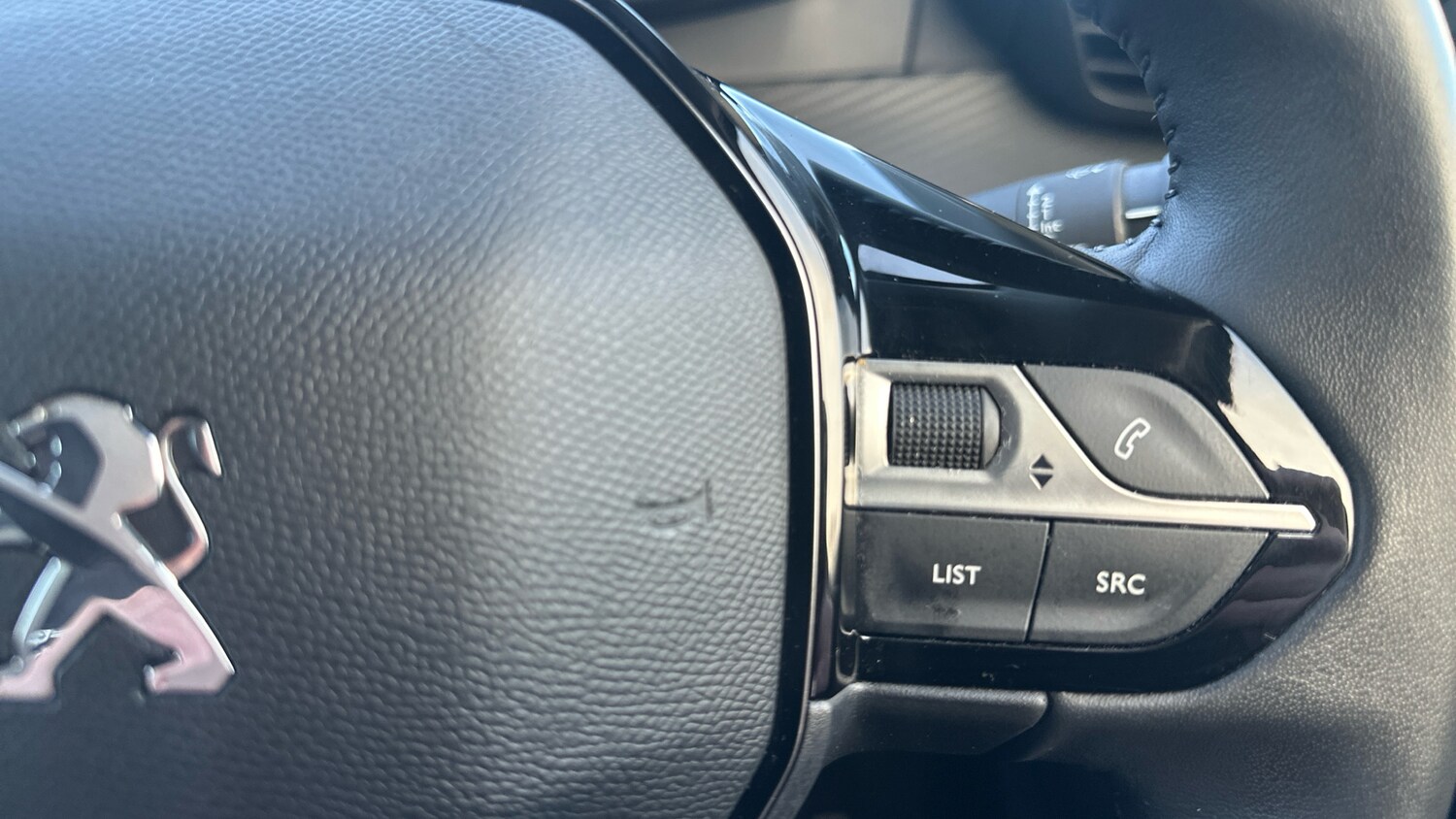 Used Peugeot 208 2022 for sale - 76702983: Photo 25