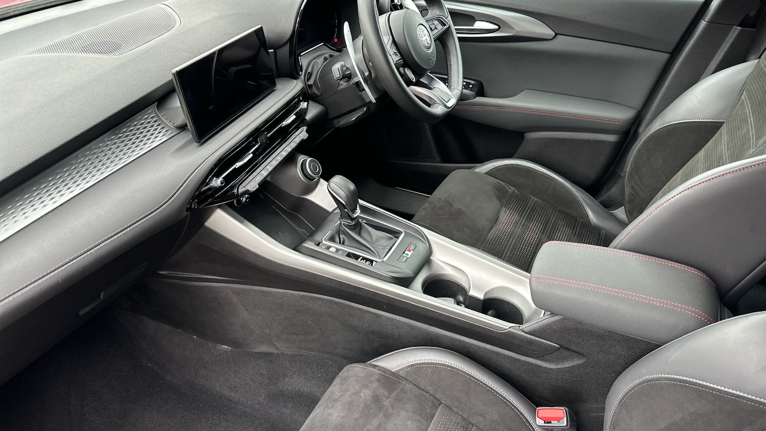 Used Alfa Romeo Tonale 2023 for sale - 77659654: Photo 12