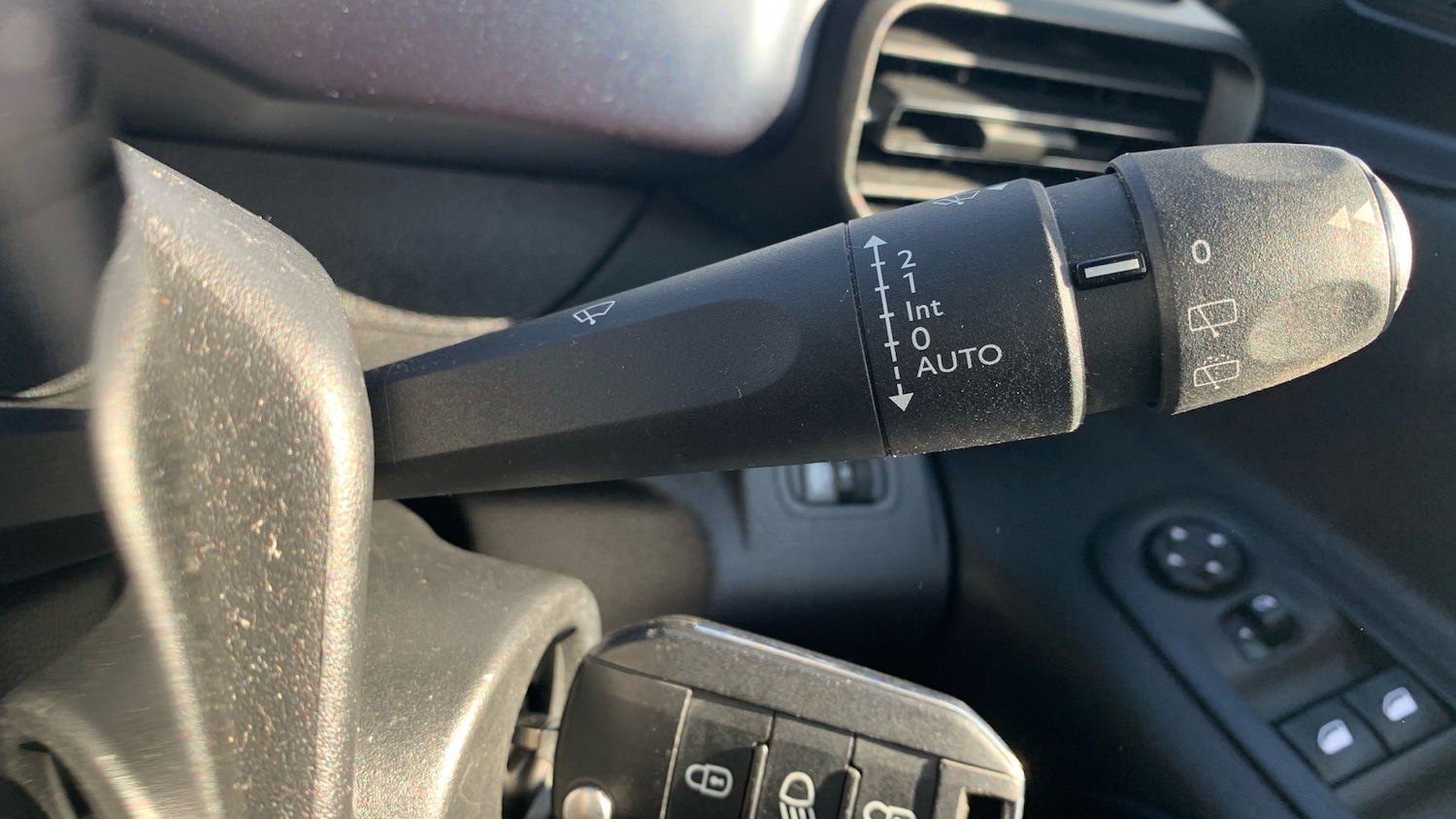 Used Peugeot Rifter 2019 for sale - 76359087: Photo 28