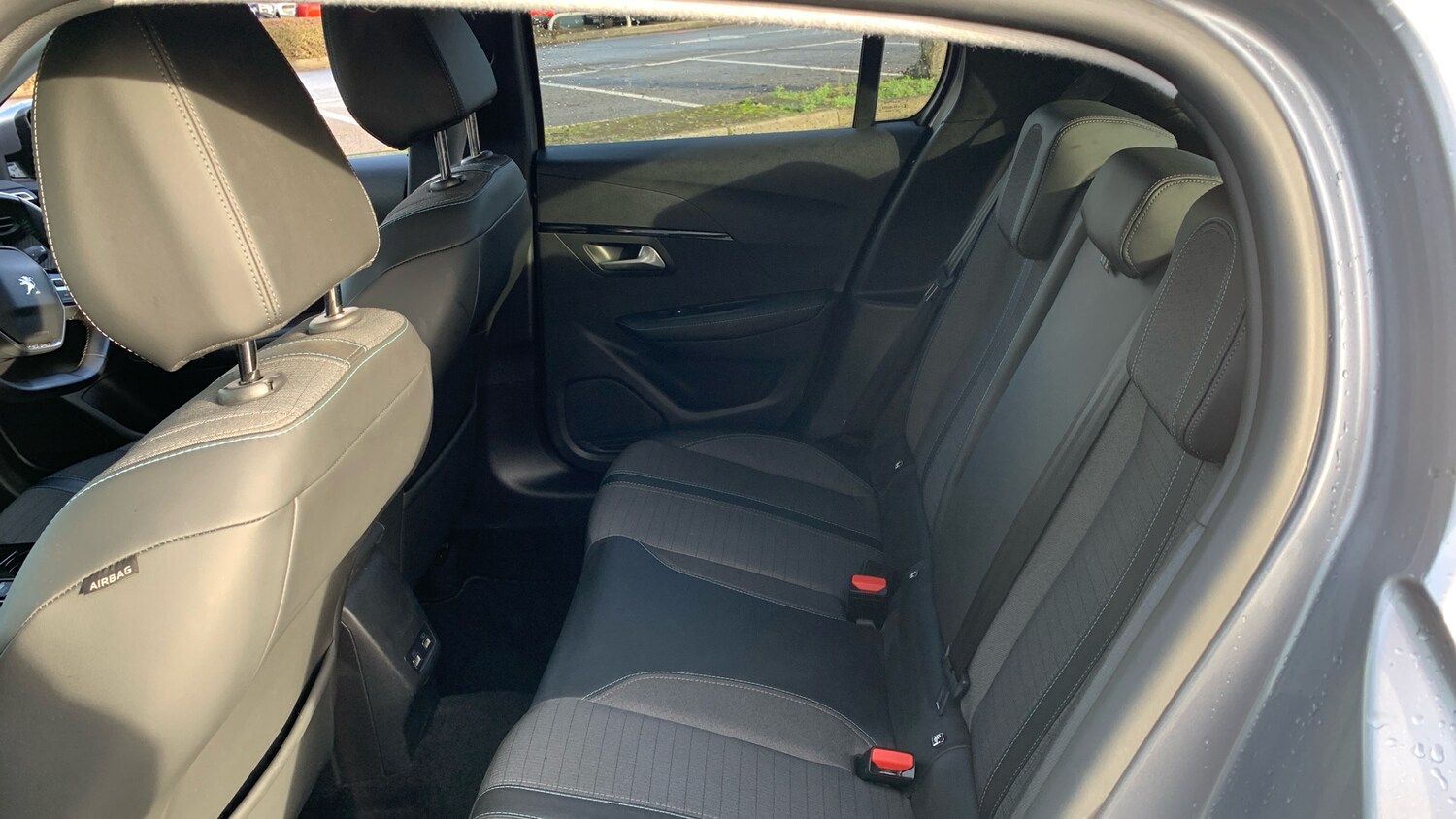 Used Peugeot 208 2020 for sale - 77599614: Photo 32