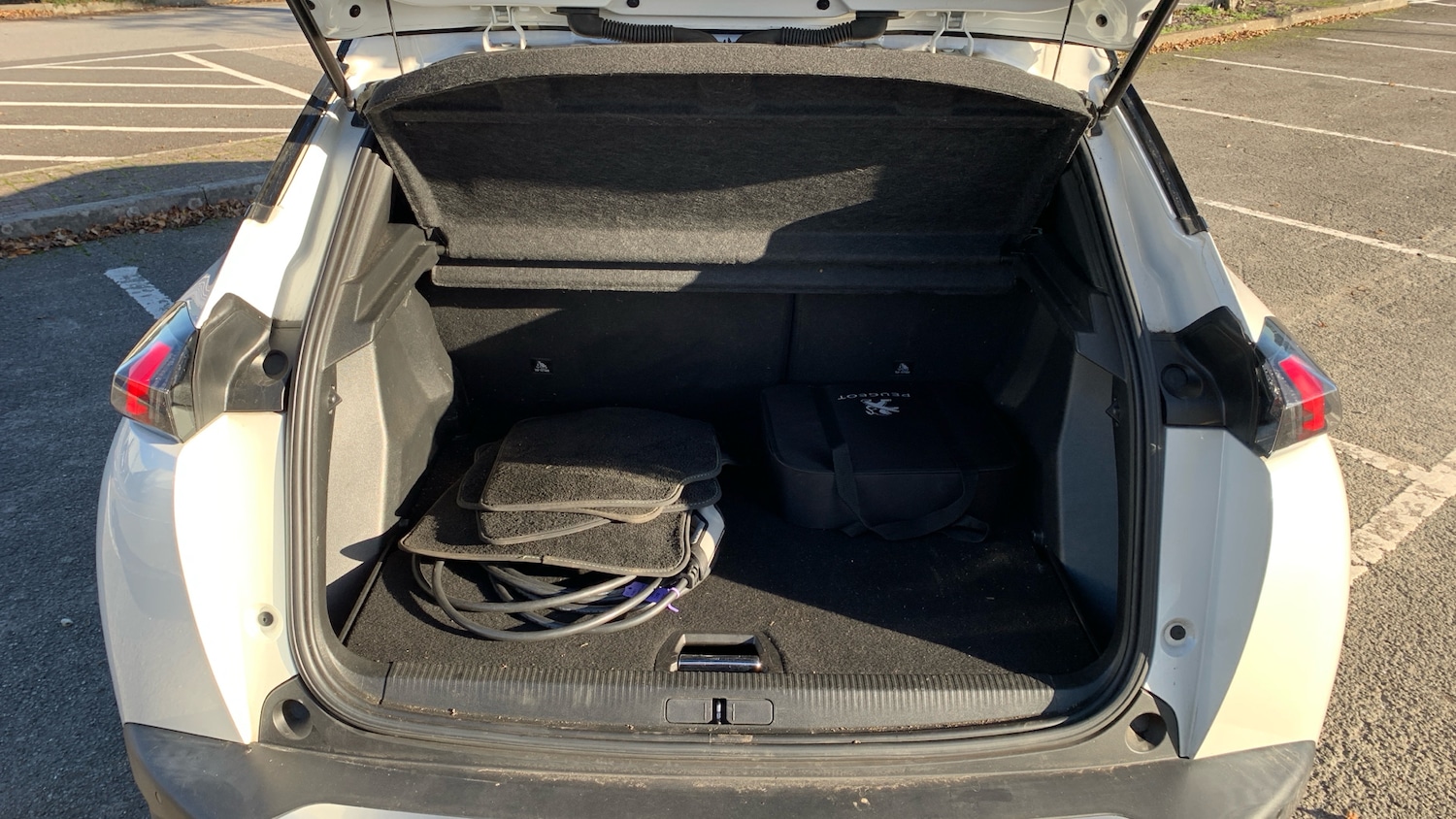 Used Peugeot 2008 2021 for sale - 76593348: Photo 19