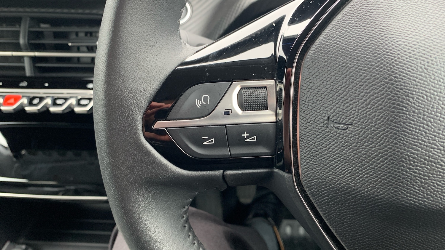 Used Peugeot 208 2024 for sale - 77332376: Photo 24