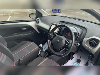Used Peugeot 108 2016 for sale - 76154038: Photo