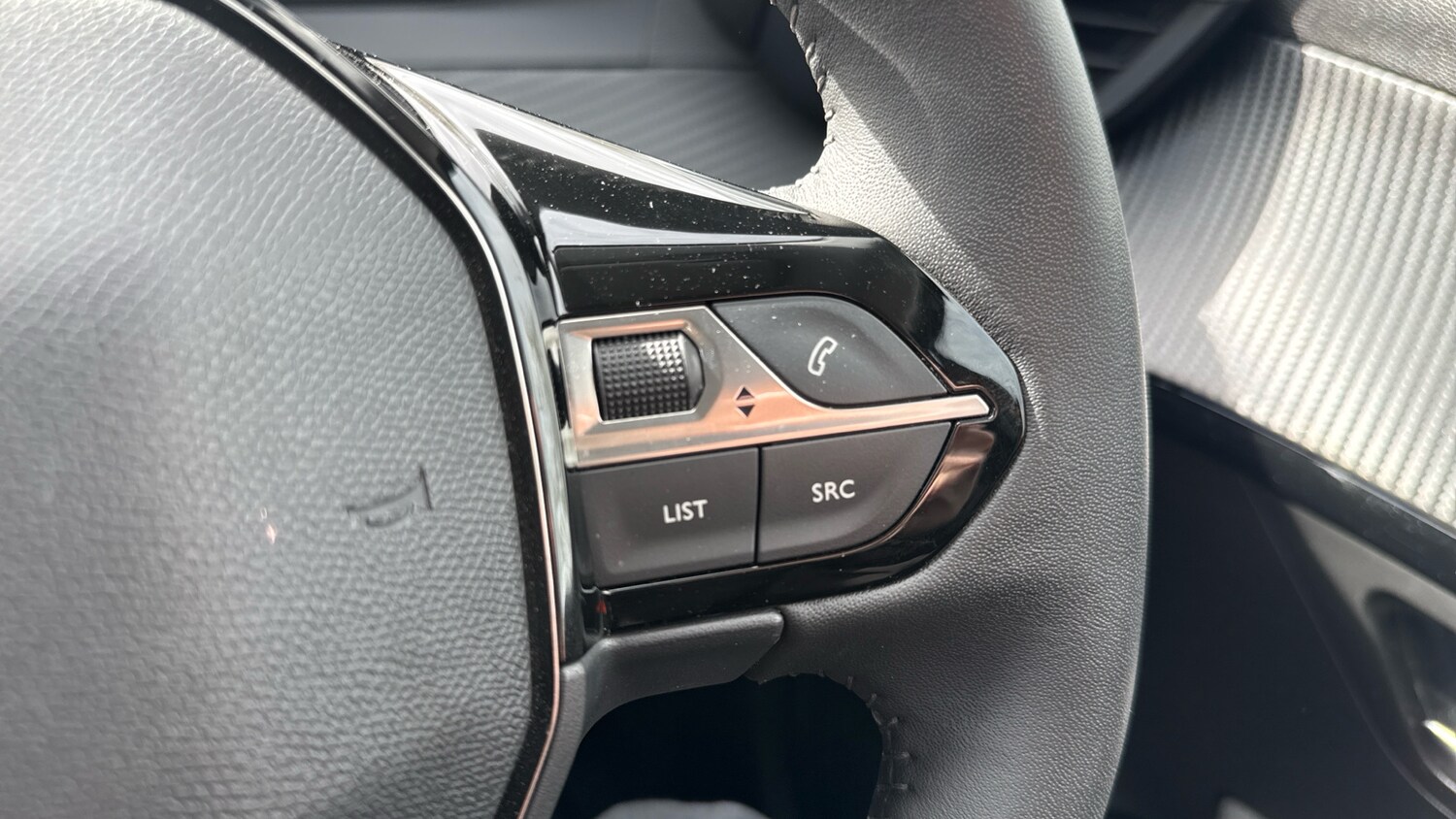 Used Peugeot 208 2023 for sale - 78035660: Photo 24