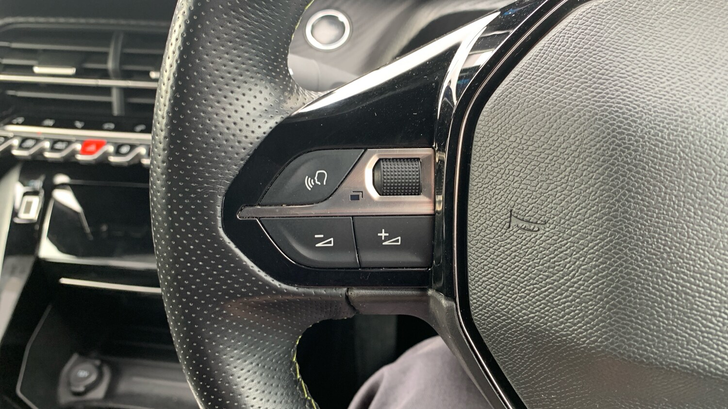 Used Peugeot 2008 2022 for sale - 78215474: Photo 23