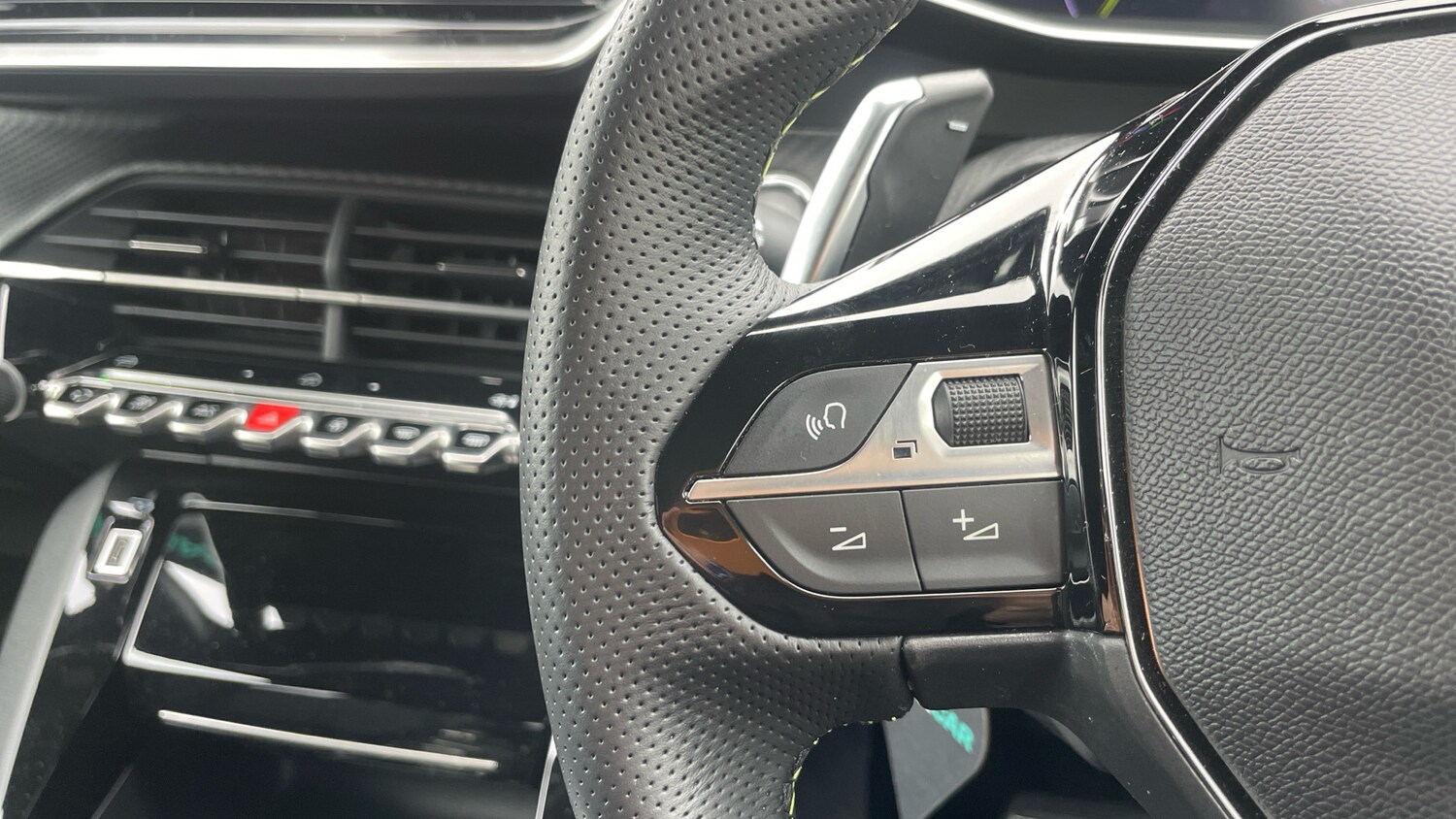 Used Peugeot 208 2024 for sale - 76271368: Photo 23