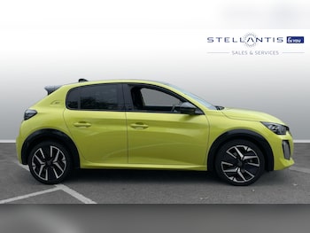 Used Peugeot 208 2024 for sale - 76271368: Photo 2