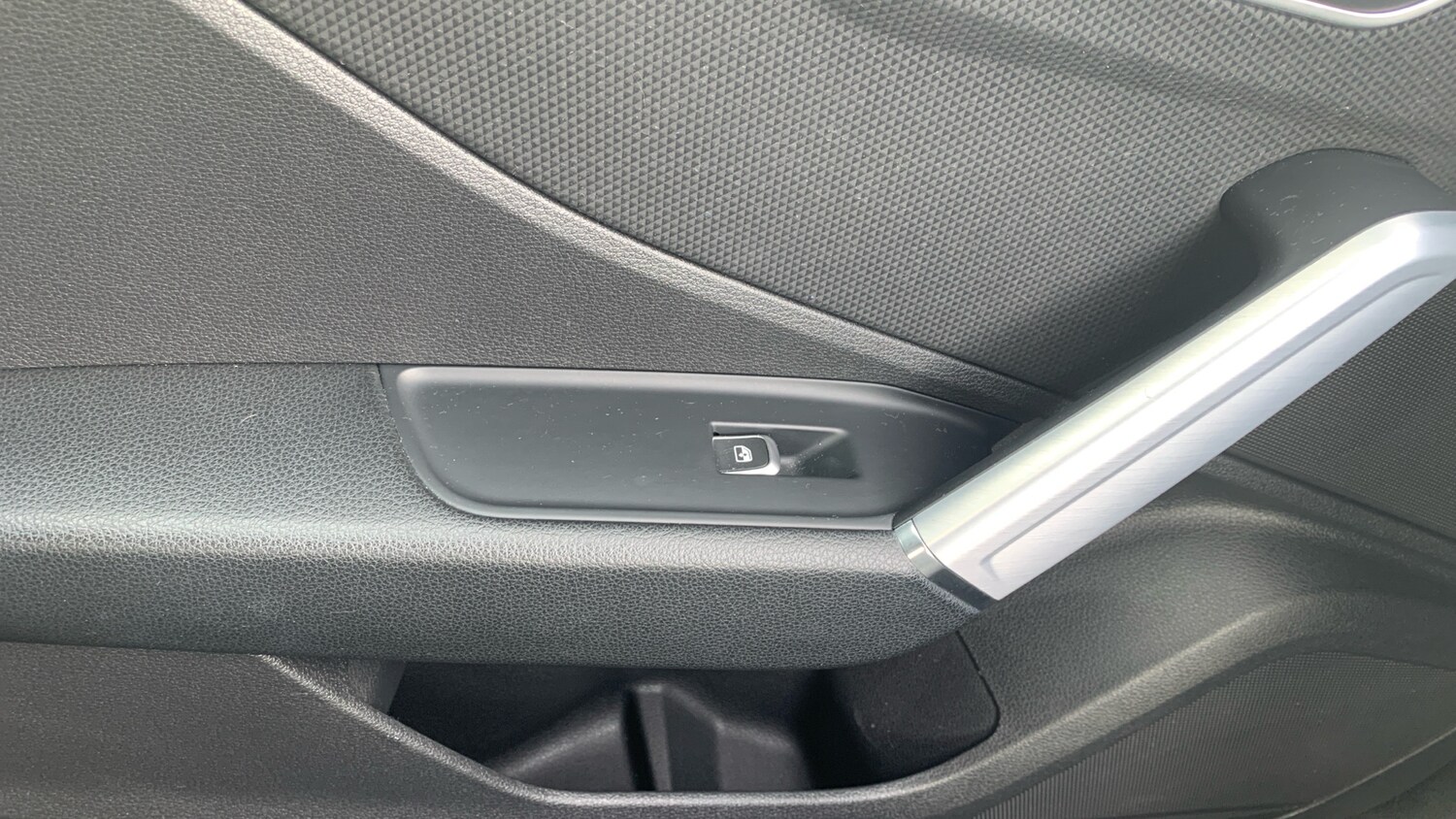 Used Audi Q2 2022 for sale - 75929325: Photo 39