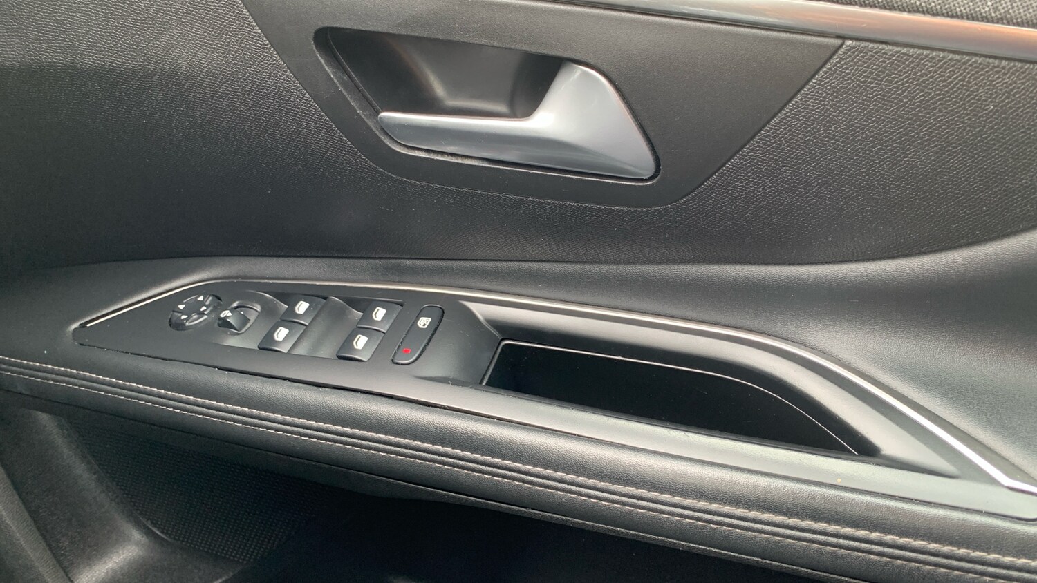 Used Peugeot 5008 2020 for sale - 78206012: Photo 22