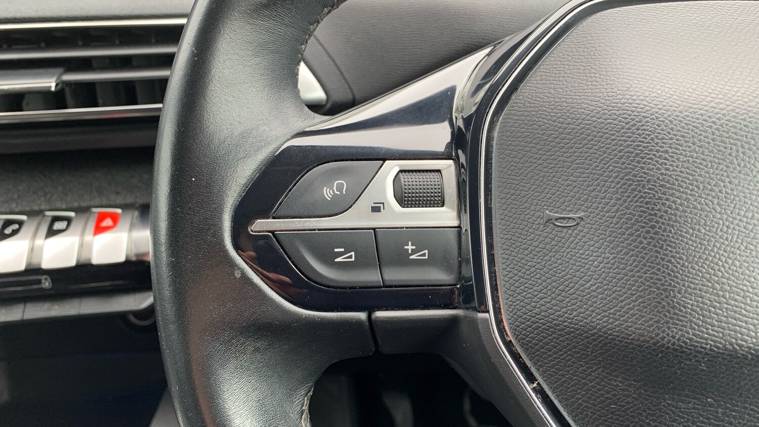 Used Peugeot 5008 2020 for sale - 78206012: Photo 23